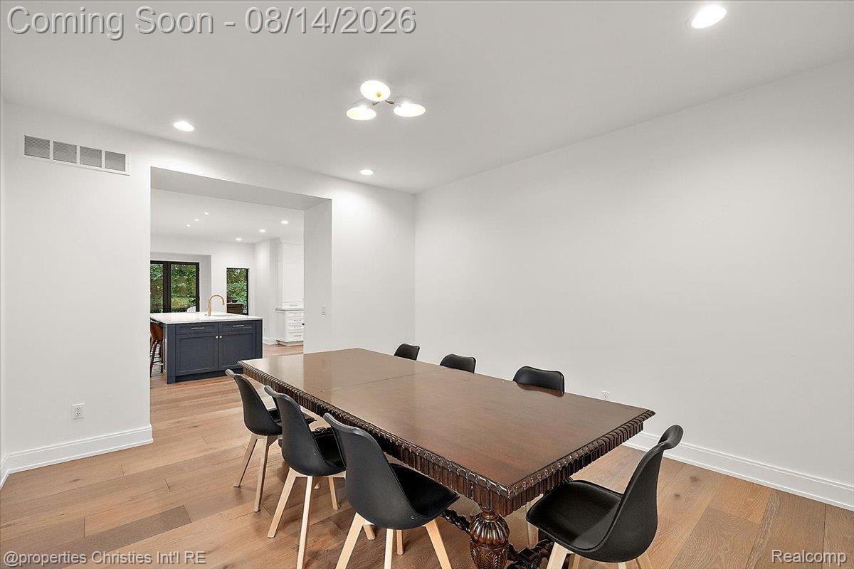 4740 W Wickford