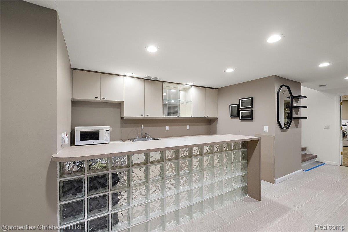 4740 W Wickford
