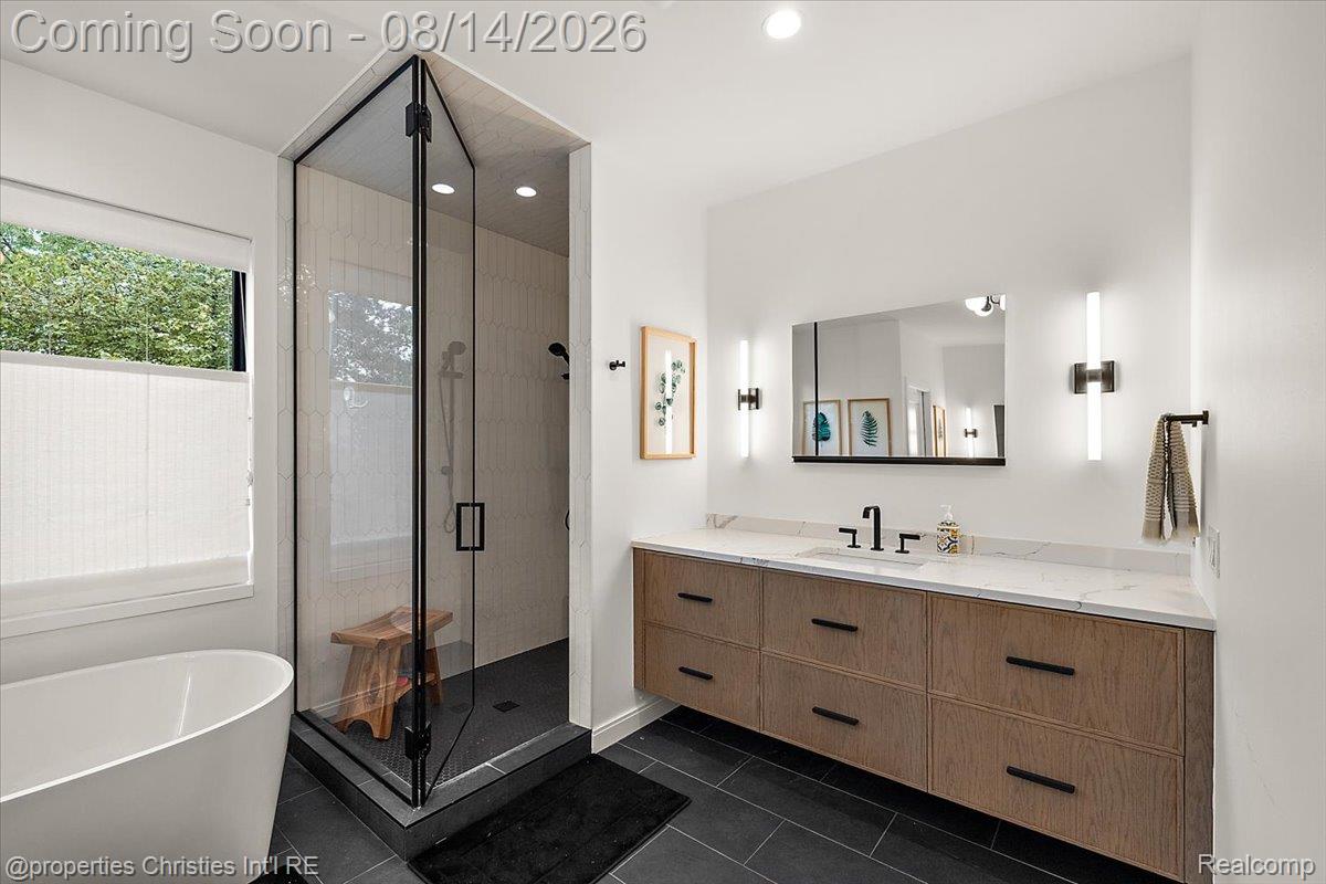 4740 W Wickford