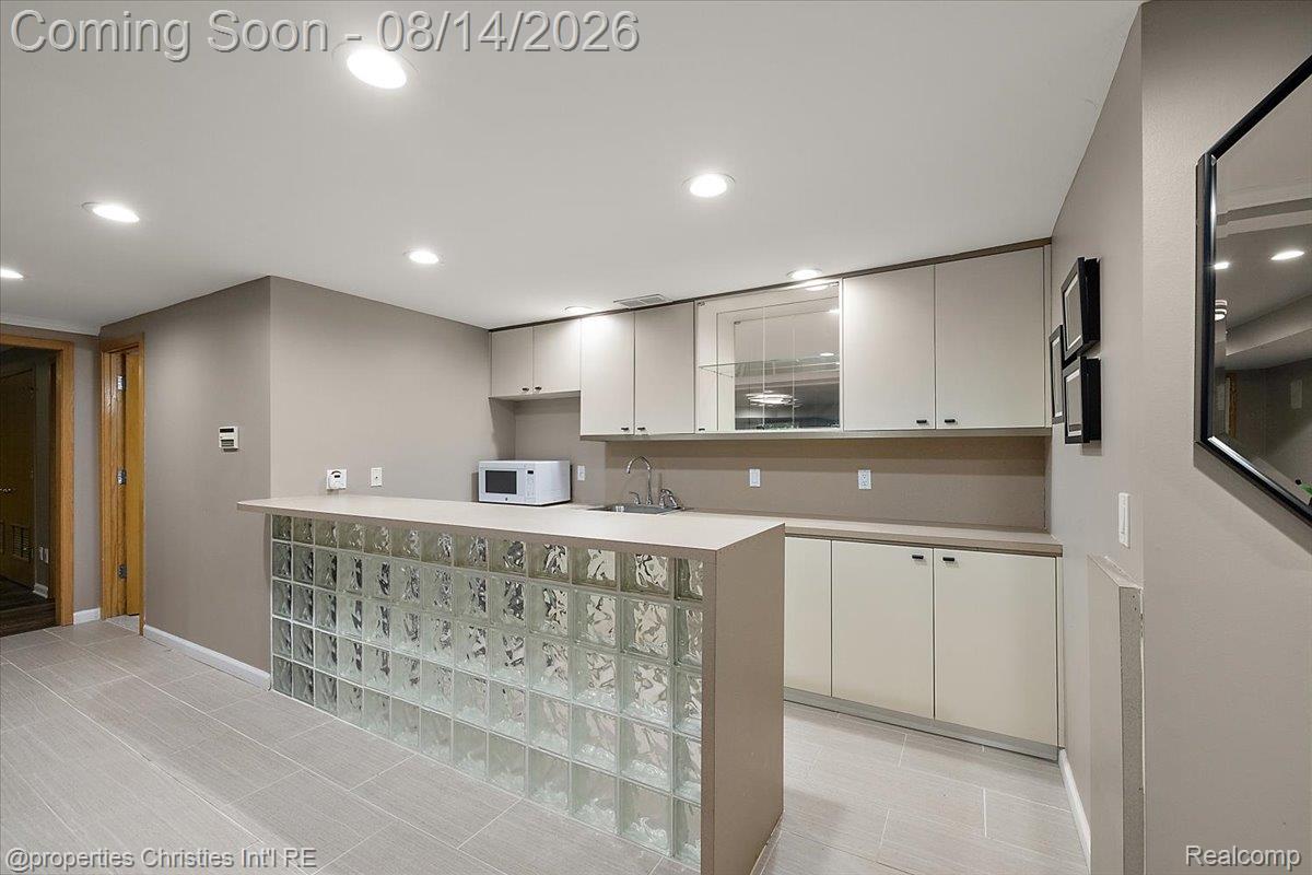 4740 W Wickford