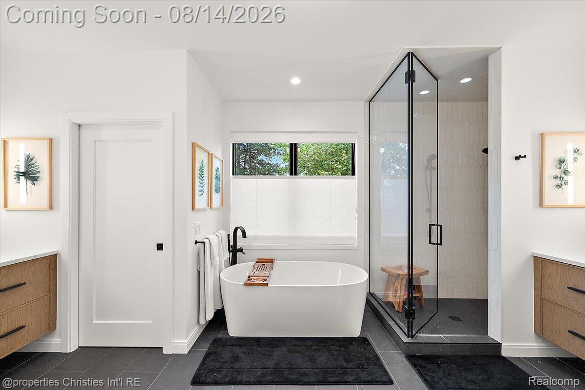 4740 W Wickford