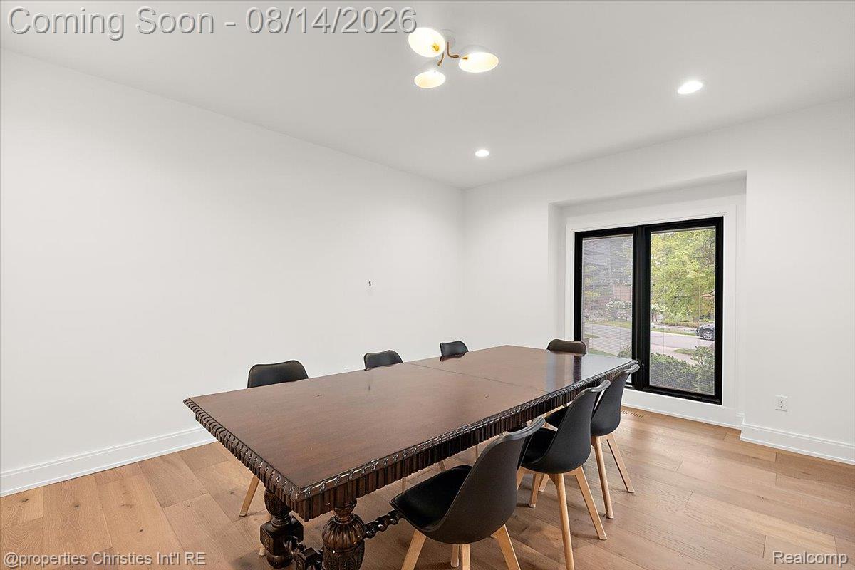 4740 W Wickford