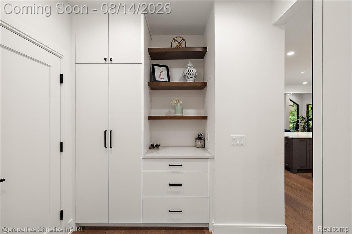 4740 W Wickford