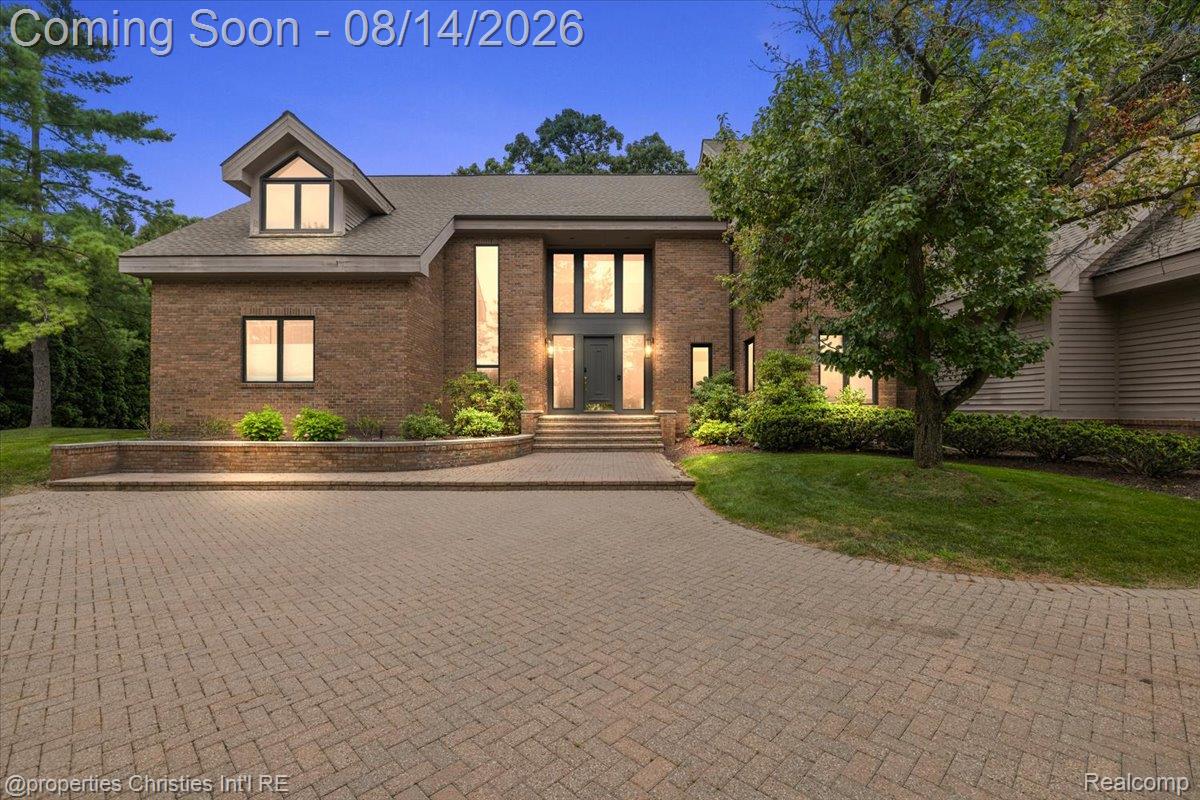 4740 W Wickford