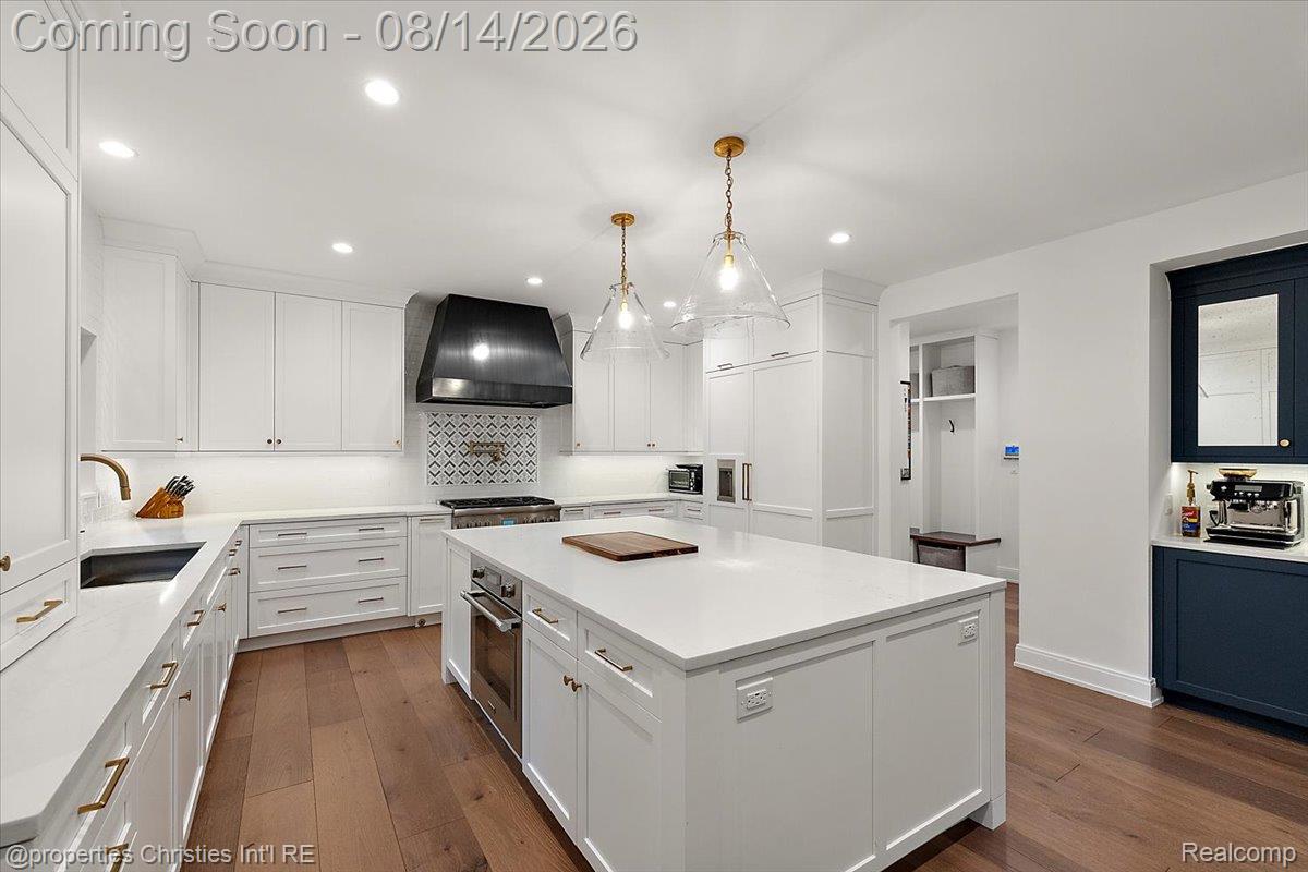 4740 W Wickford