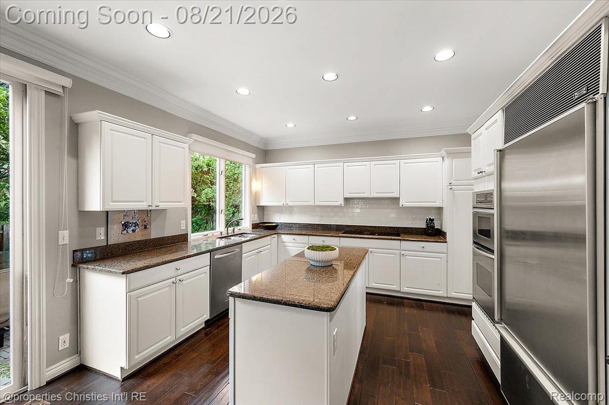 2010 Northlawn Boulevard