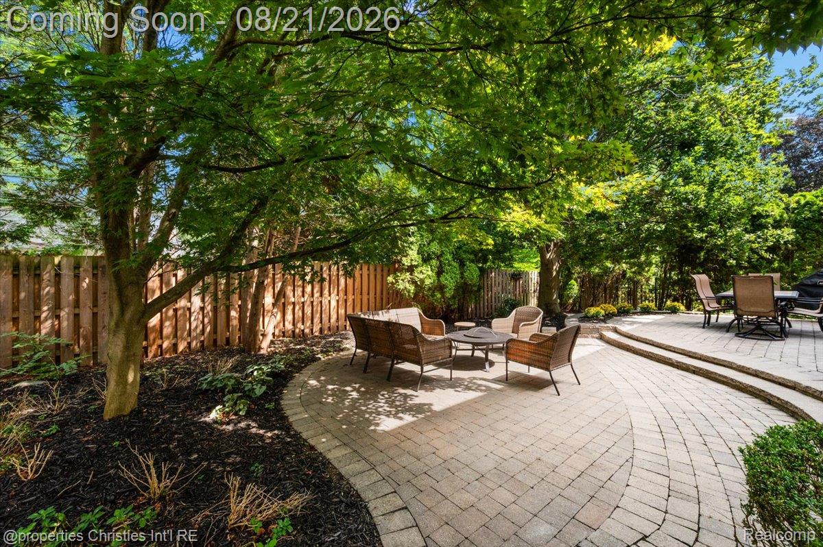 2010 Northlawn Boulevard