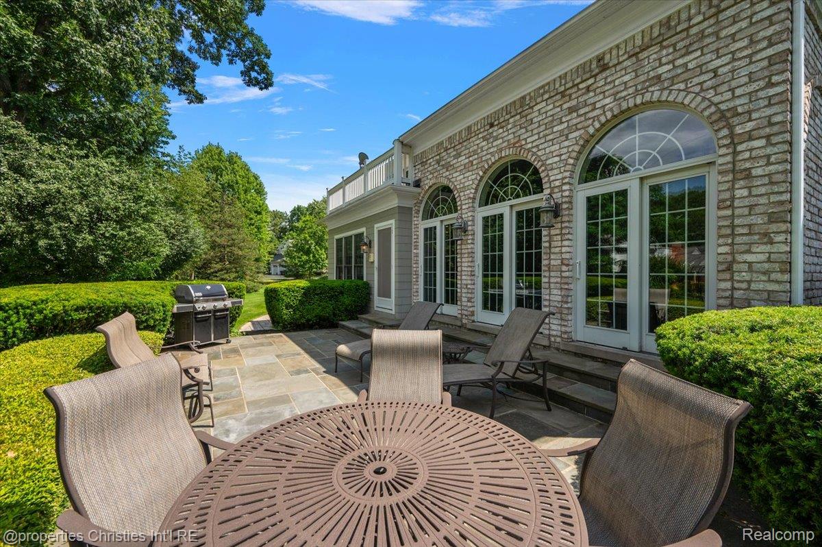 937 Mitchell Court