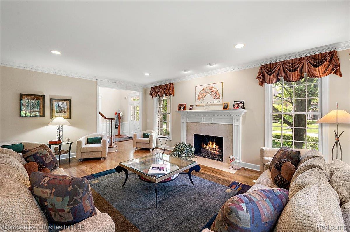937 Mitchell Court