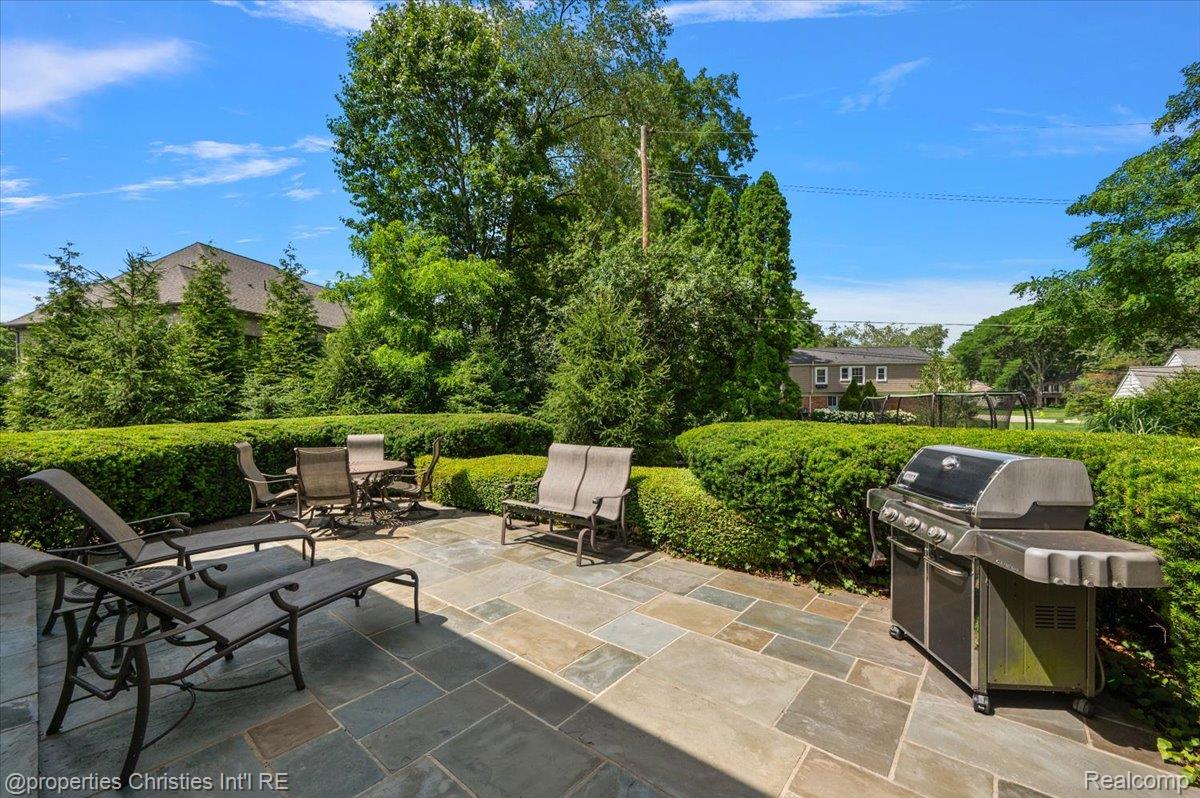 937 Mitchell Court
