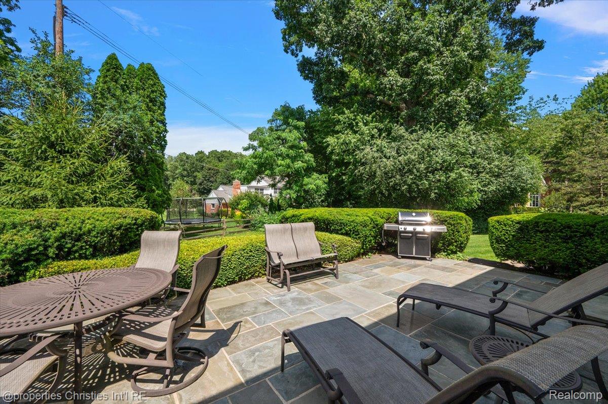 937 Mitchell Court