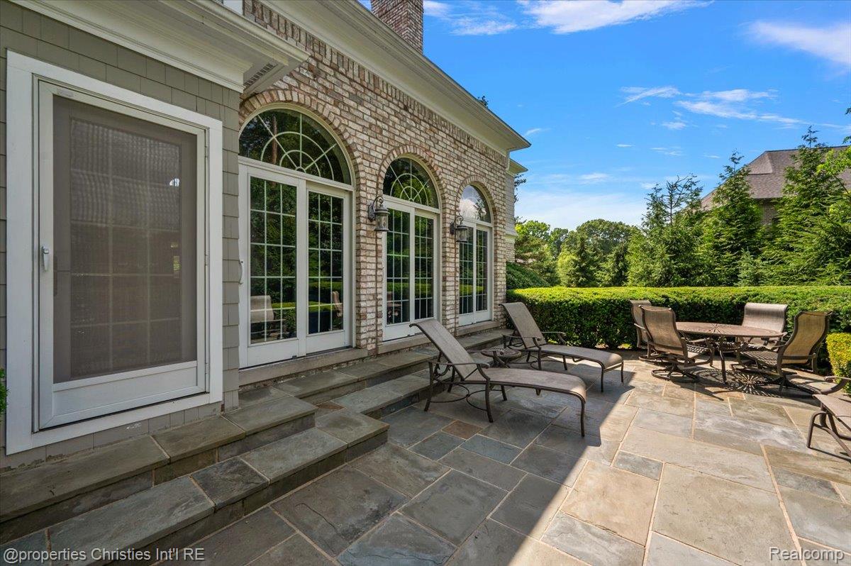 937 Mitchell Court