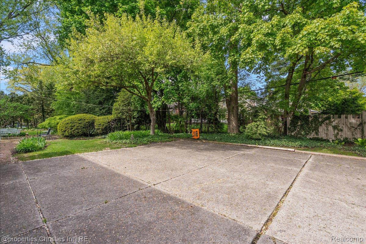 341 Westwood Drive