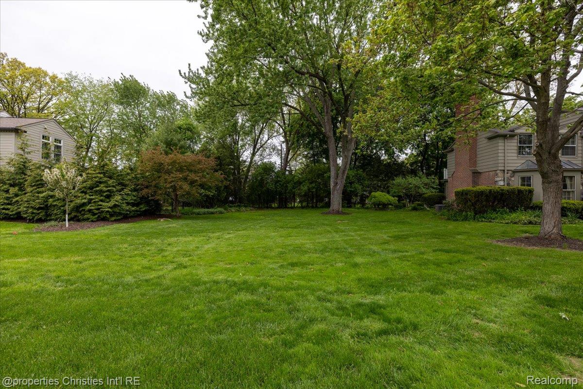 341 Westwood Drive