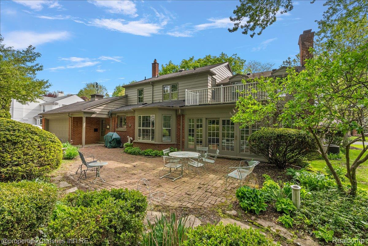 341 Westwood Drive