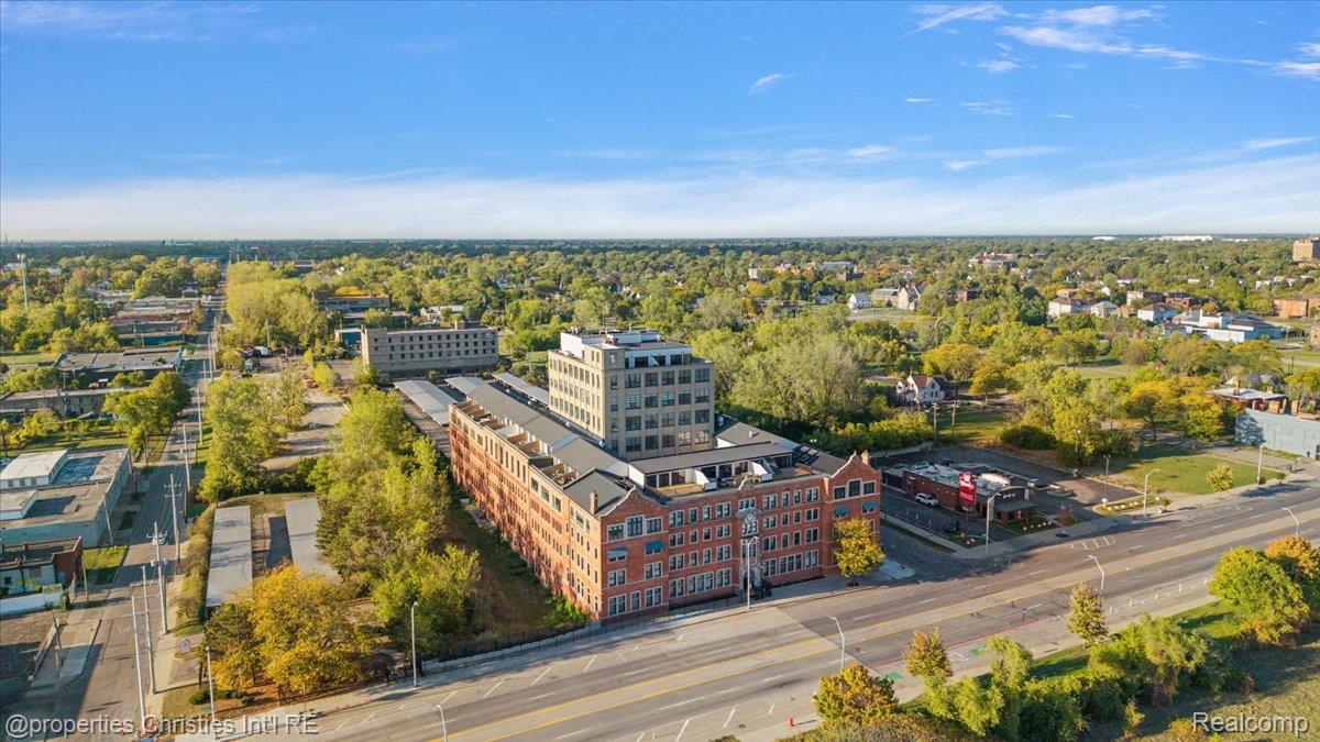 6533 E Jefferson Avenue Unit: 307
