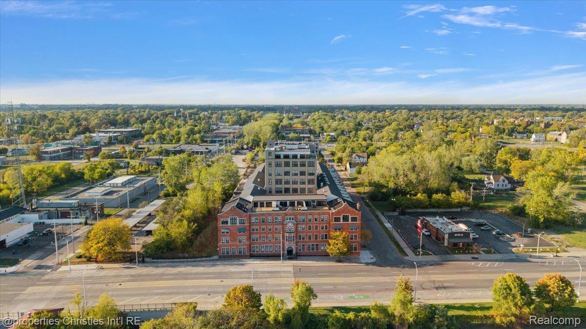 6533 E Jefferson Avenue Unit: 307