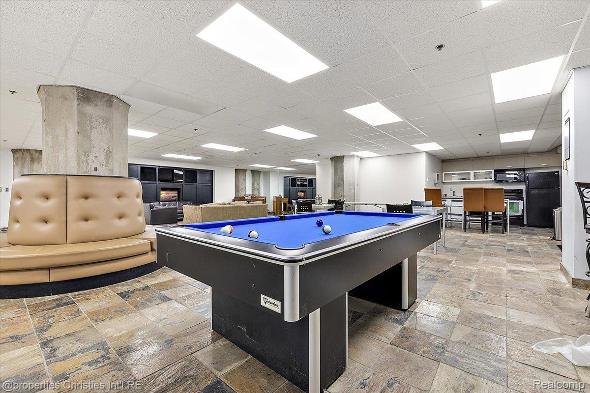 6533 E Jefferson Avenue Unit: 307