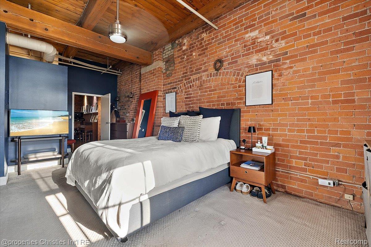 6533 E Jefferson Avenue Unit: 307