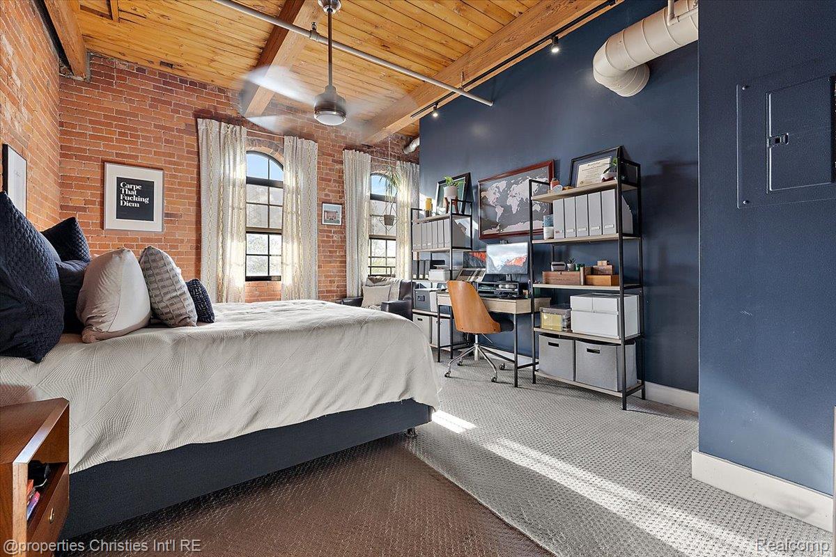 6533 E Jefferson Avenue Unit: 307