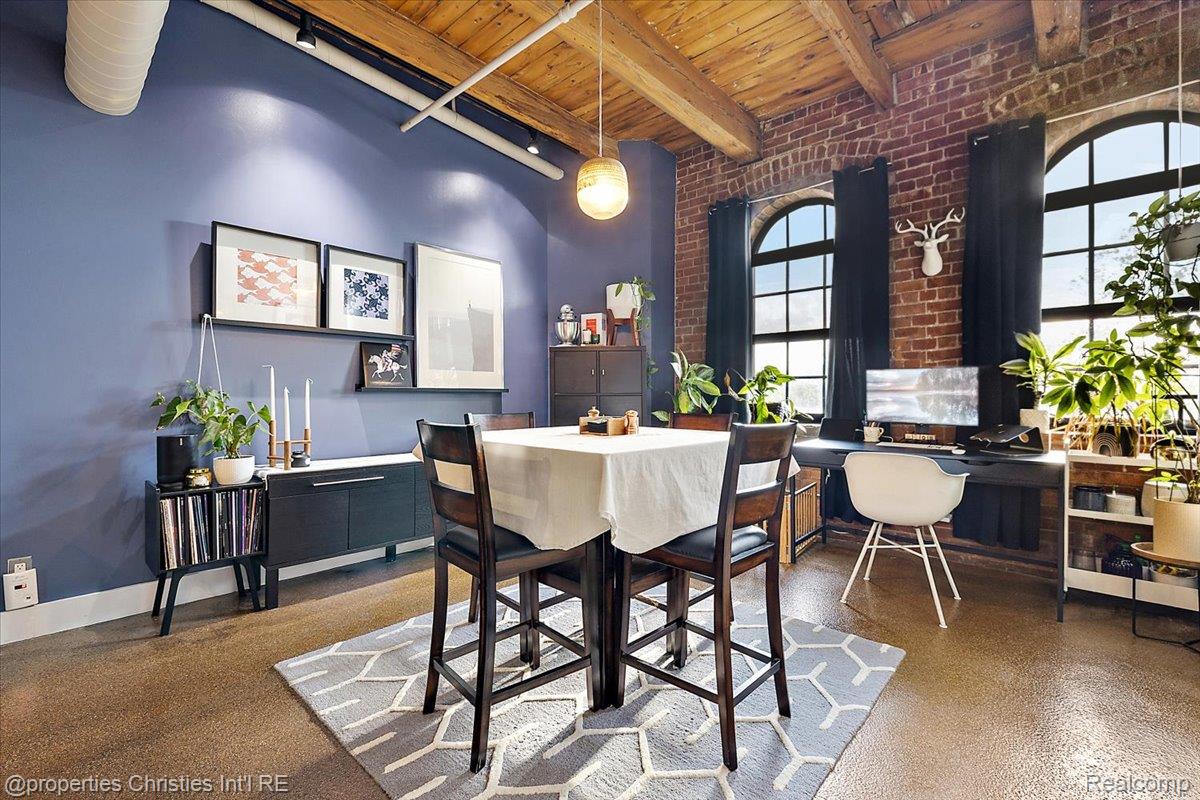 6533 E Jefferson Avenue Unit: 307