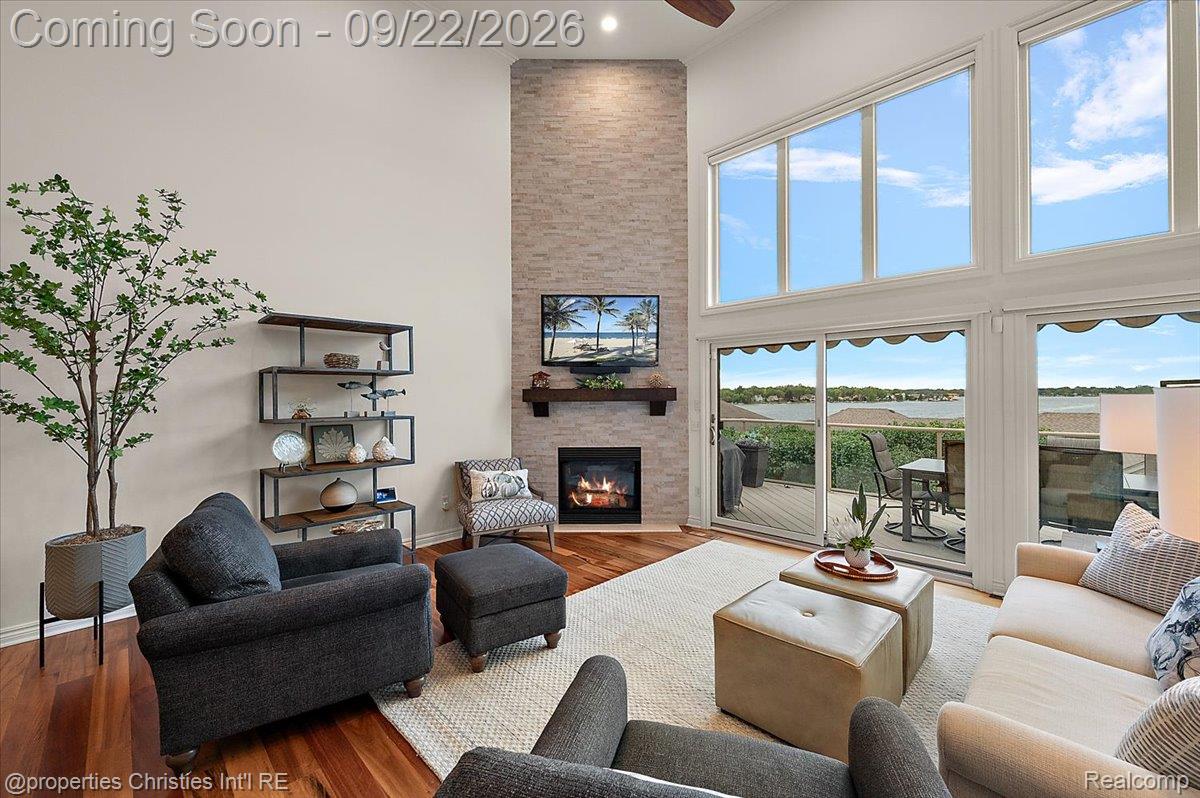 980 Sunset Drive