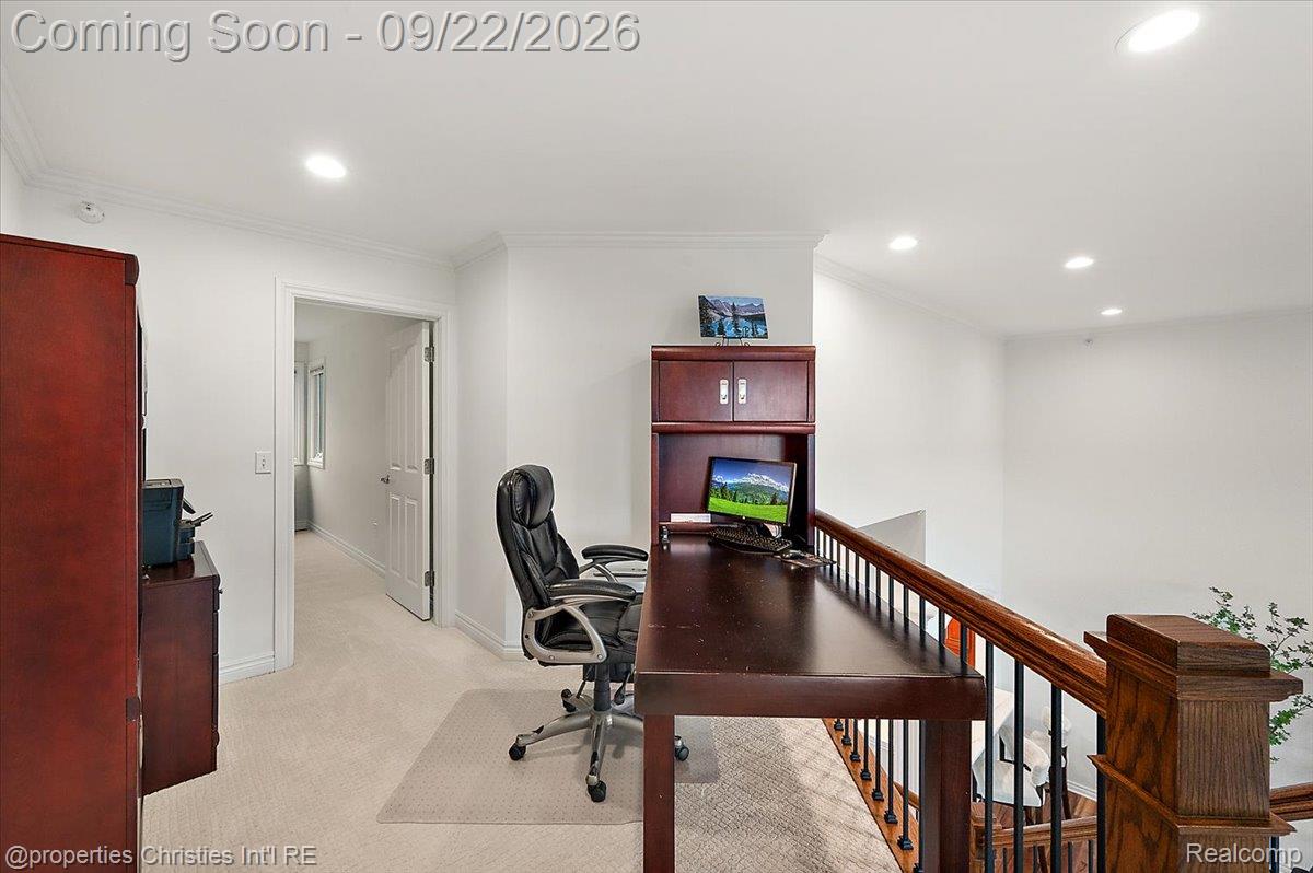 980 Sunset Drive