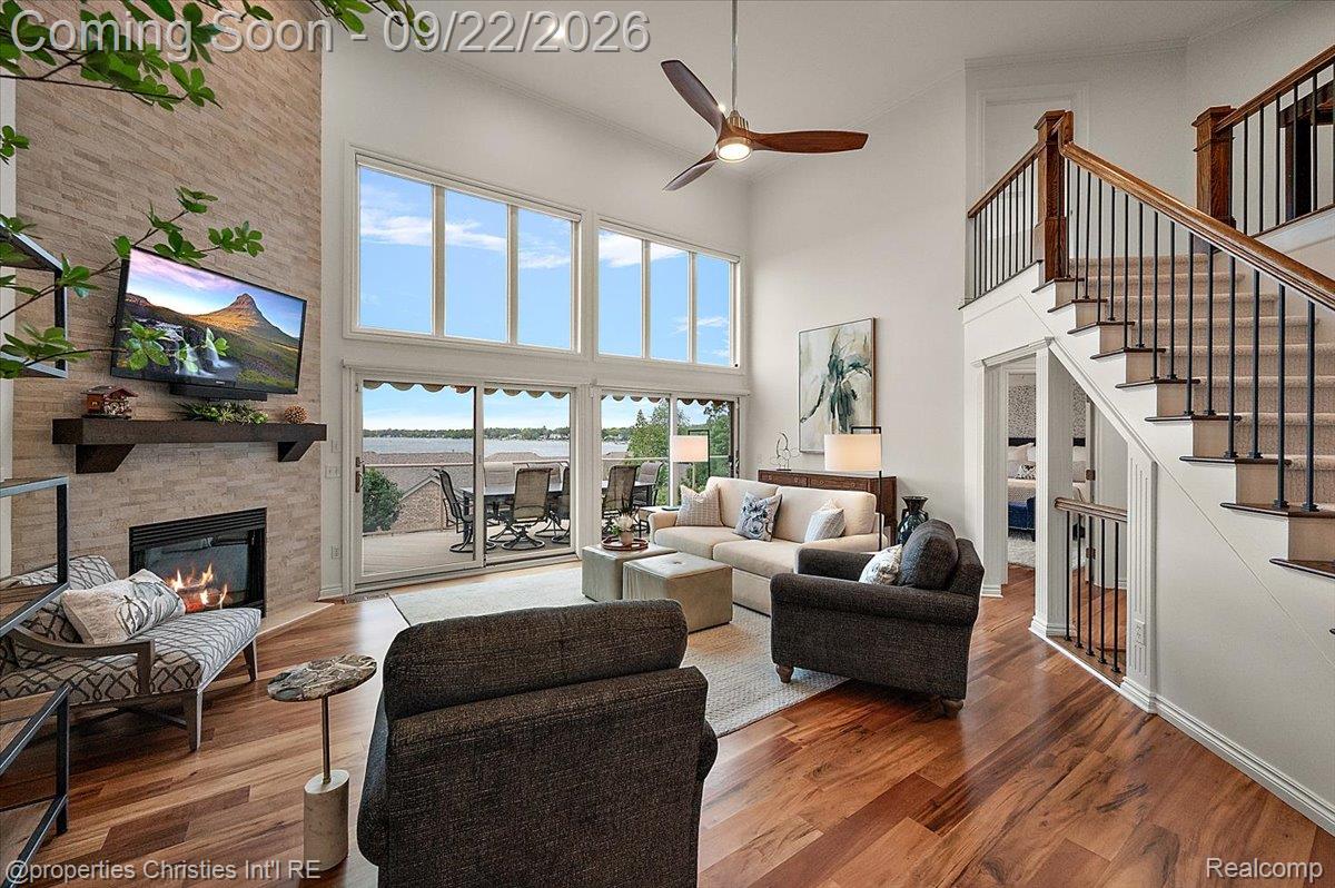 980 Sunset Drive