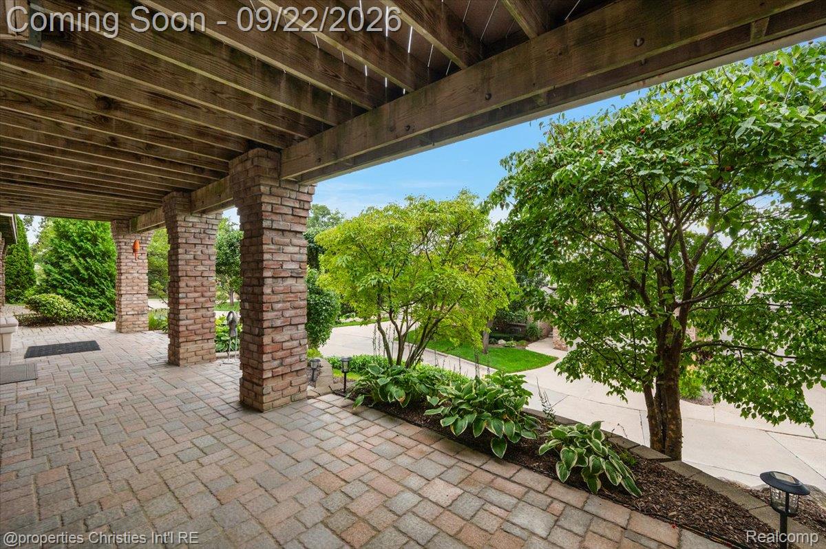 980 Sunset Drive