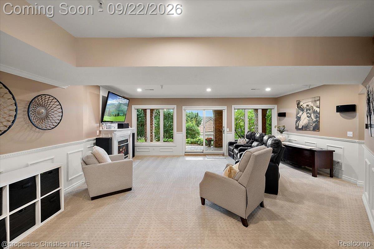 980 Sunset Drive