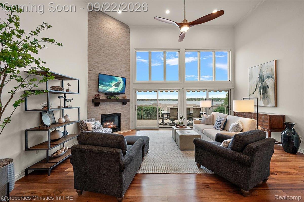 980 Sunset Drive