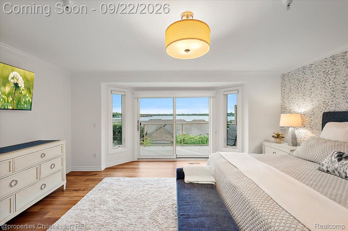 980 Sunset Drive