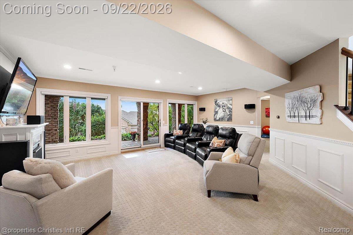 980 Sunset Drive