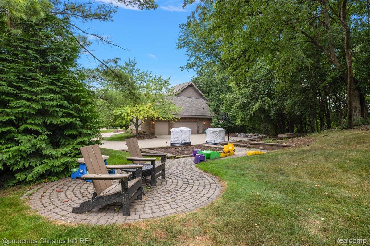 4740 W Wickford