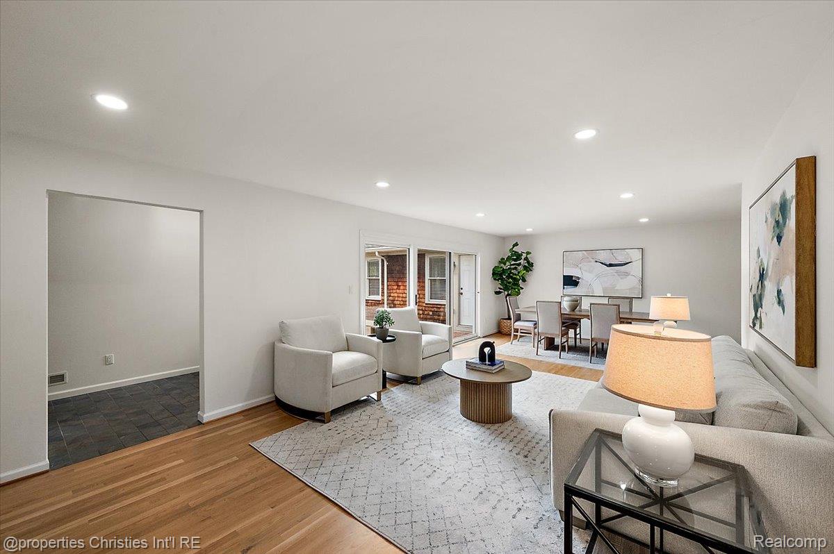 2985 Summervale Lane