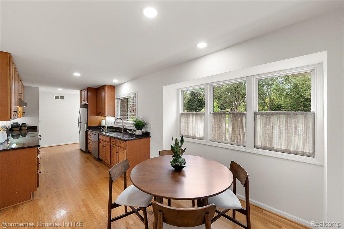 2985 Summervale Lane