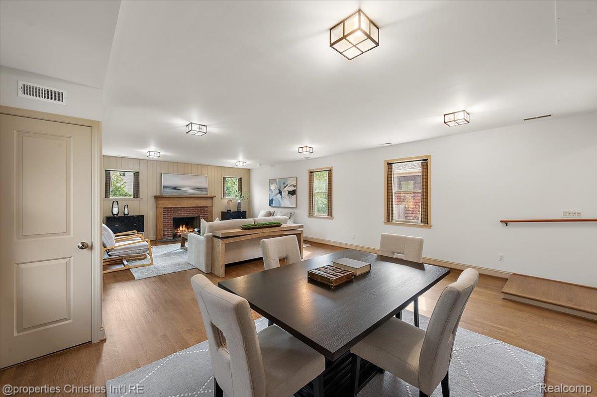 2985 Summervale Lane