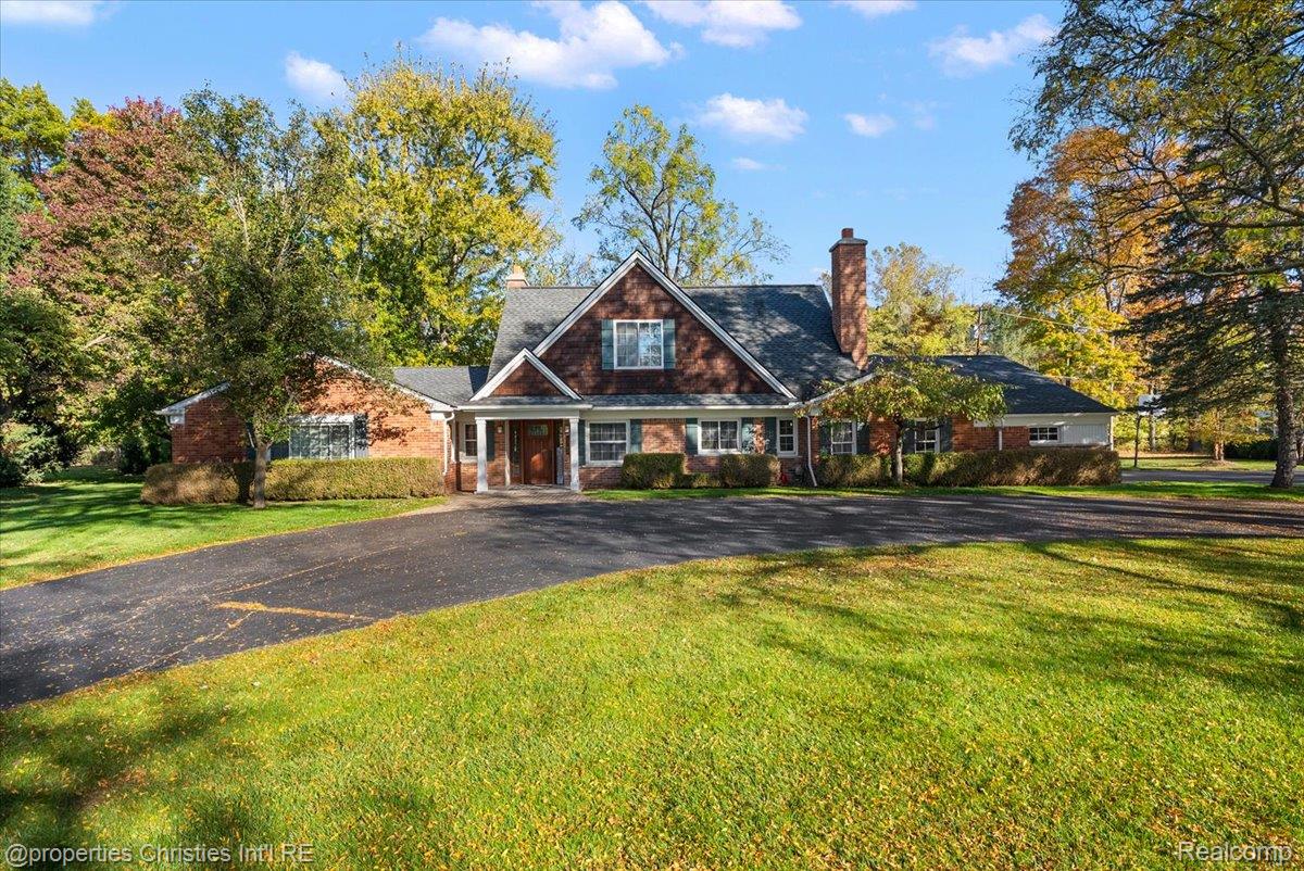 1760 Cedar Hill Dr Bloomfield Hills MI
