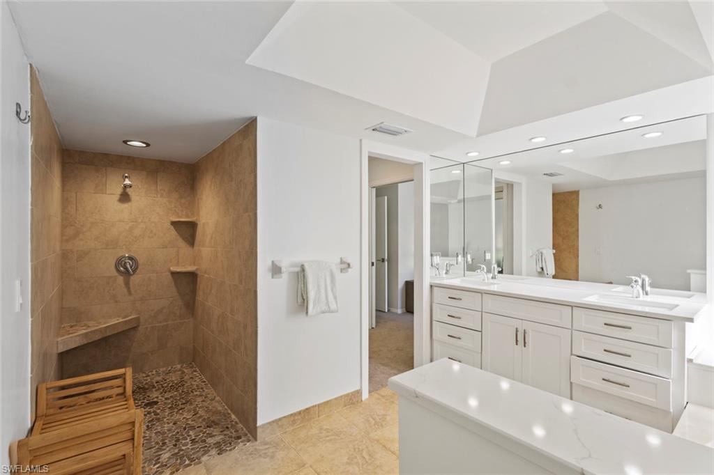 2529 Kings Lake BLVD