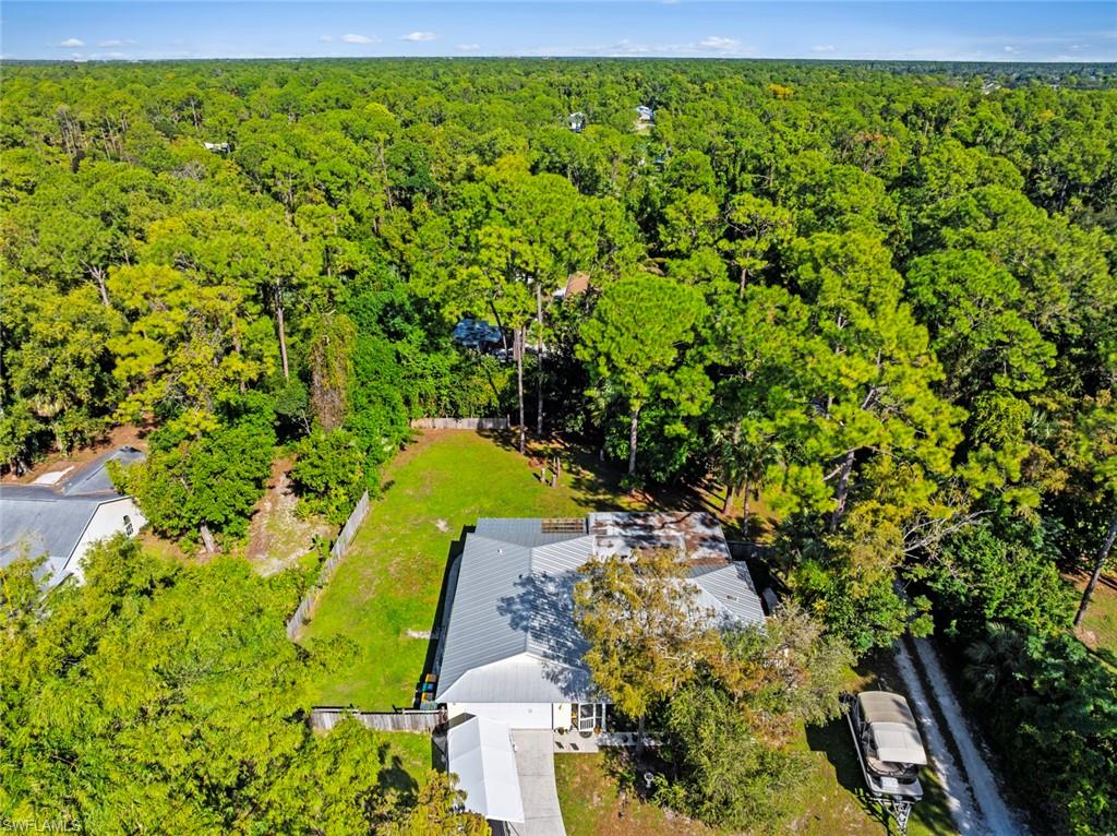 5731 Golden Gate PKWY