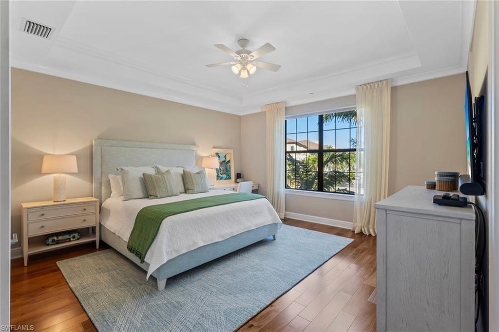 2727 Tiburon BLVD E # 201