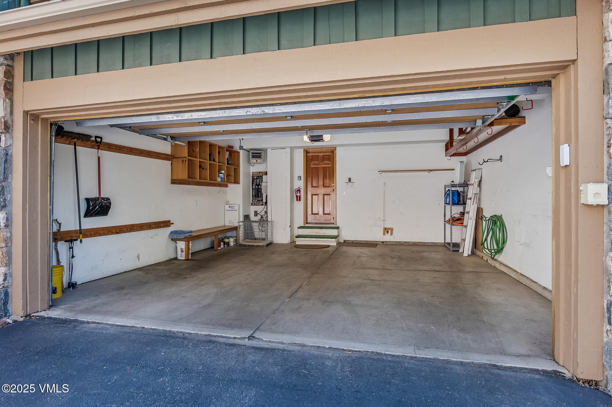 1890 Lions Ridge Loop, 11