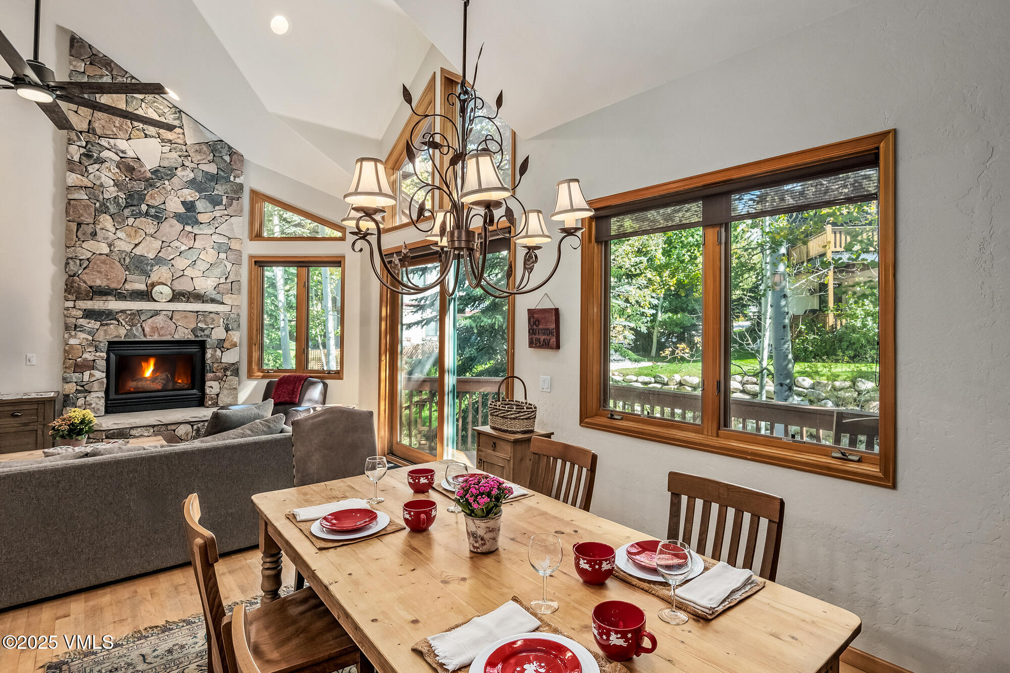 1890 Lions Ridge Loop, 11