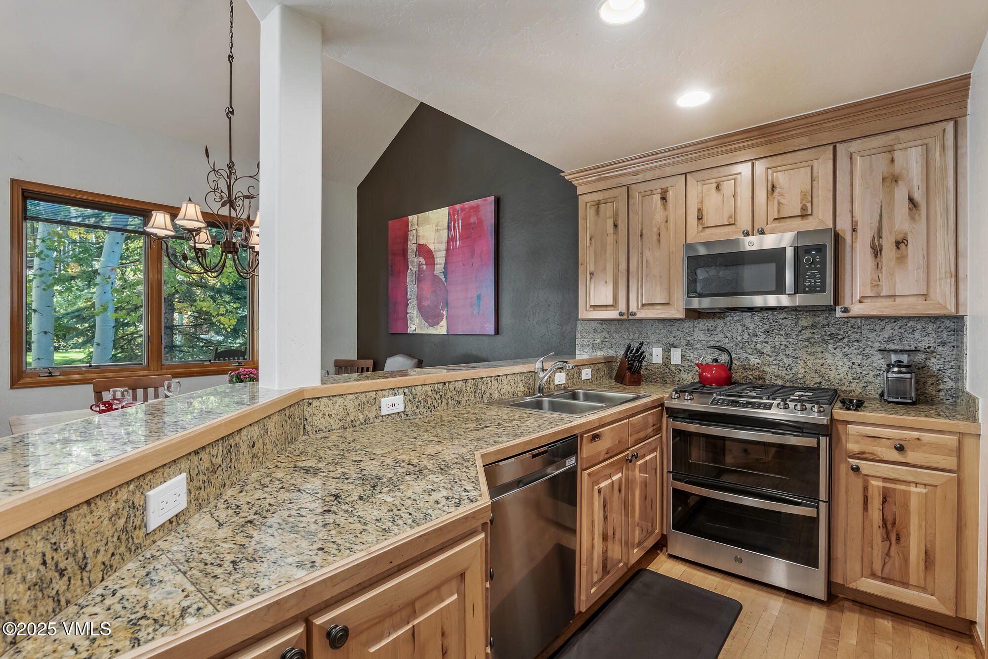 1890 Lions Ridge Loop, 11