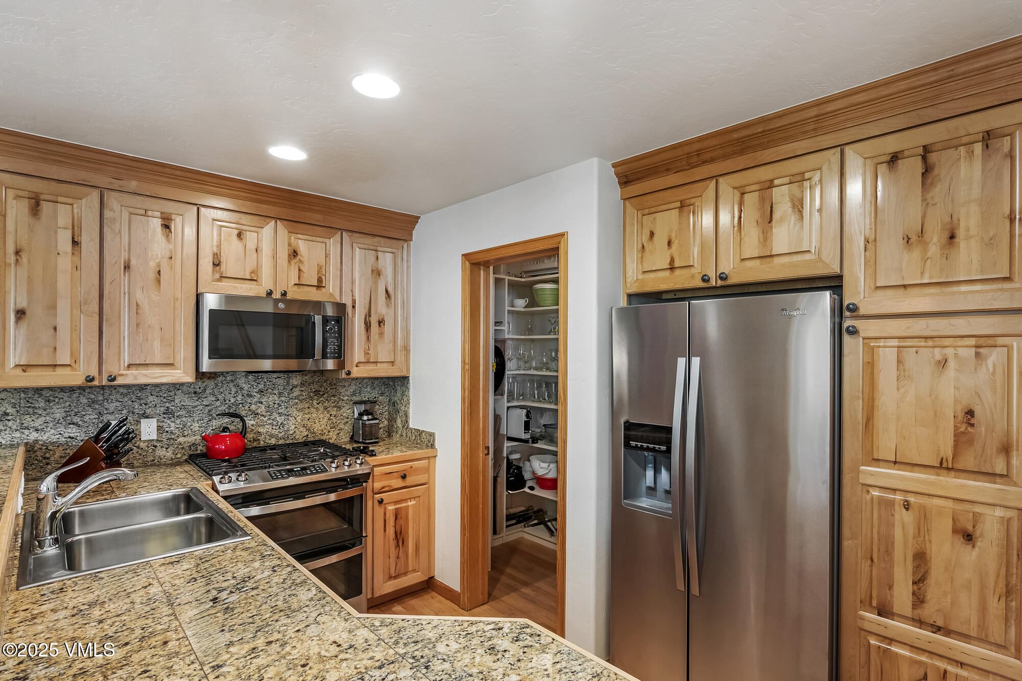 1890 Lions Ridge Loop, 11