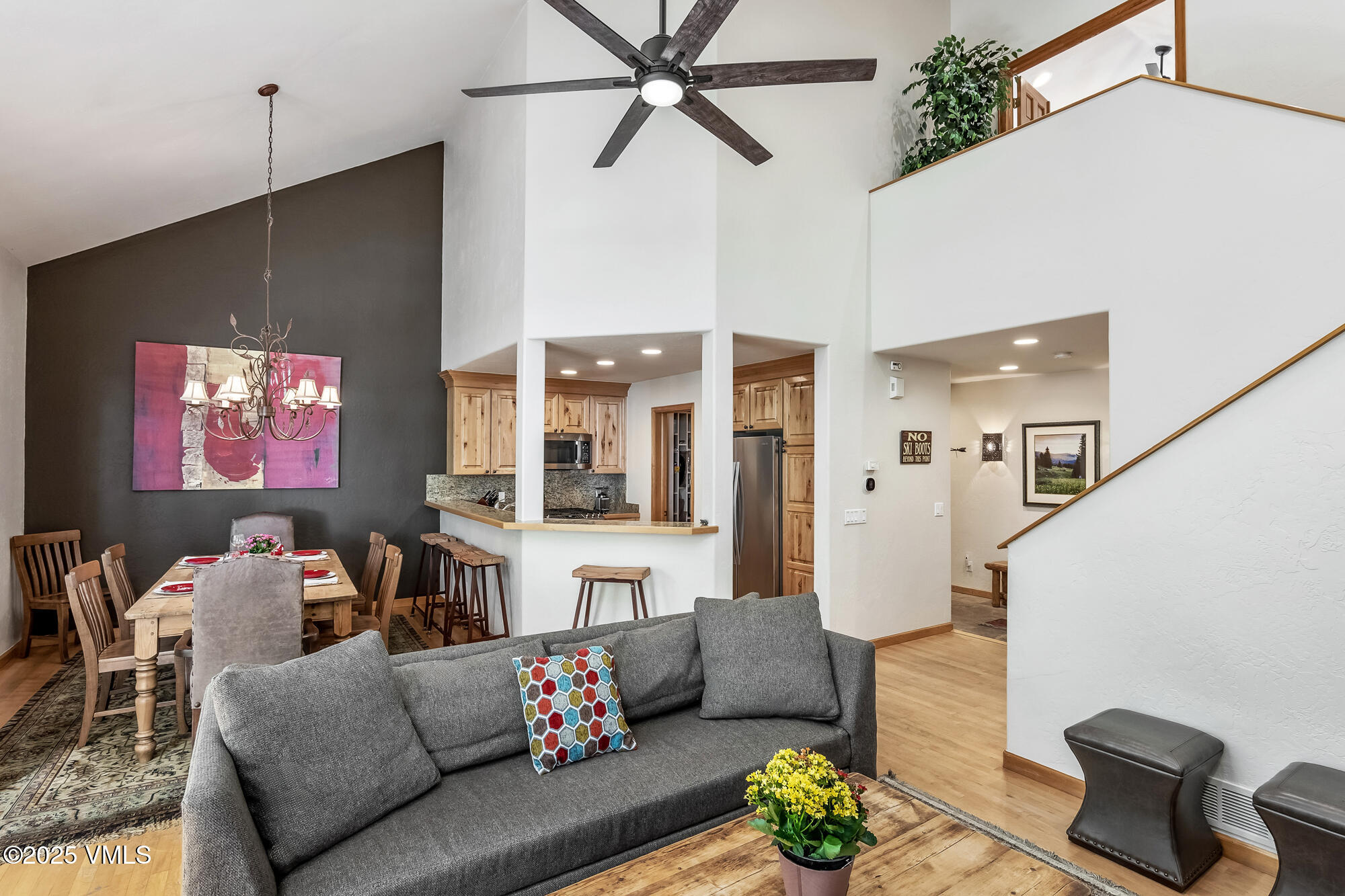 1890 Lions Ridge Loop, 11