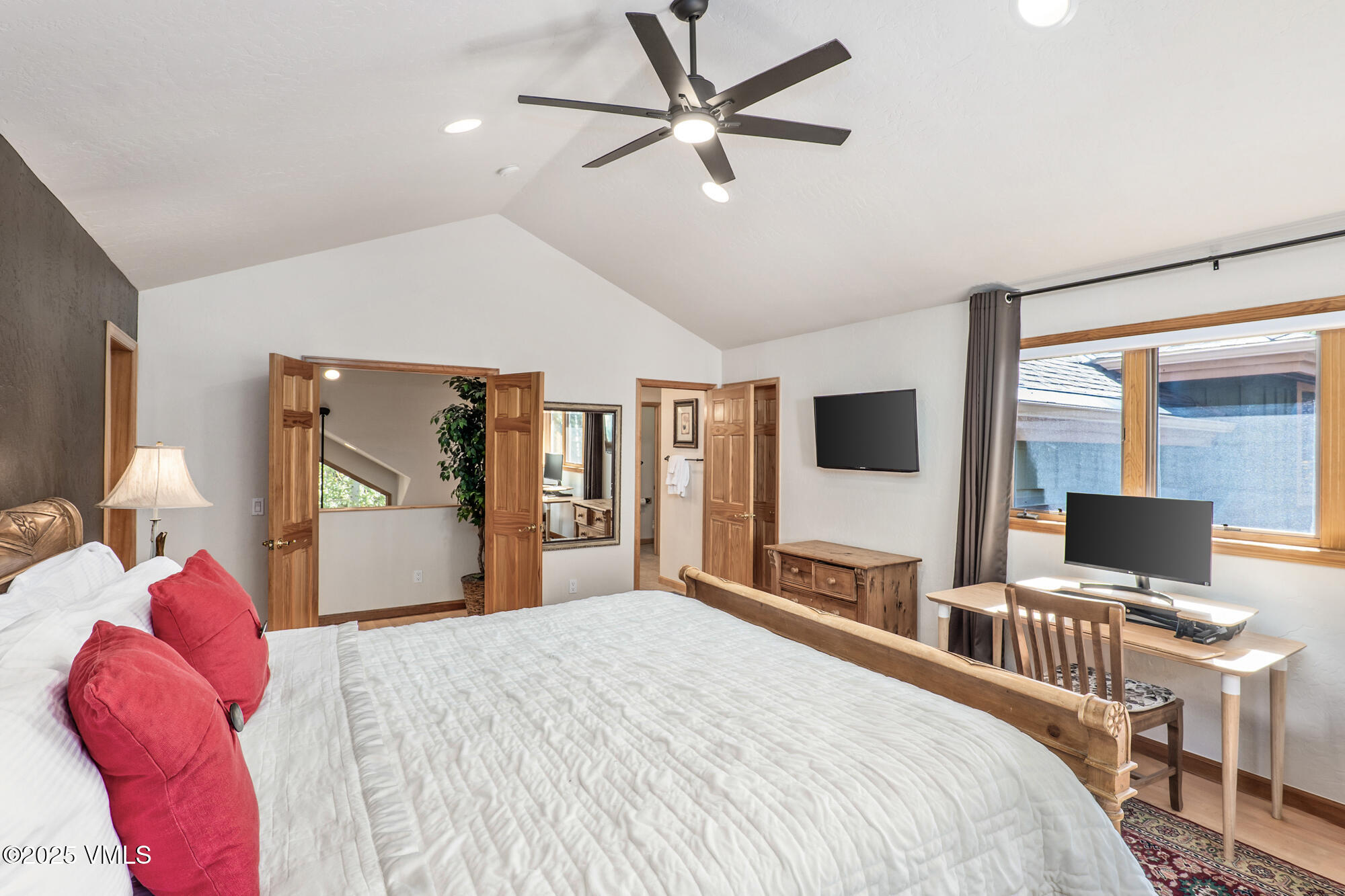 1890 Lions Ridge Loop, 11