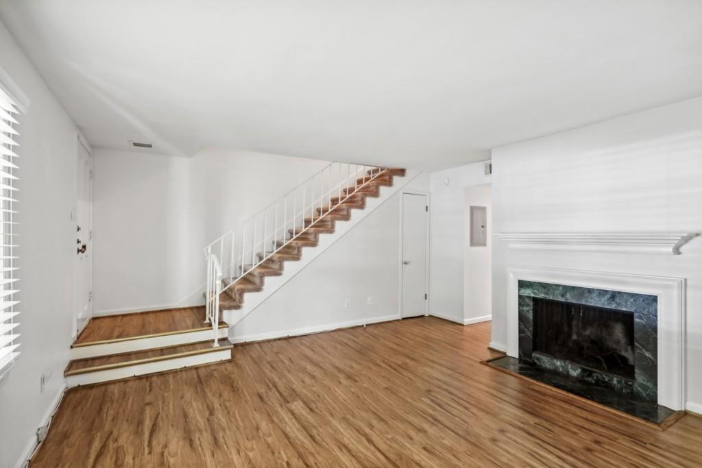140 Amherst Place NW