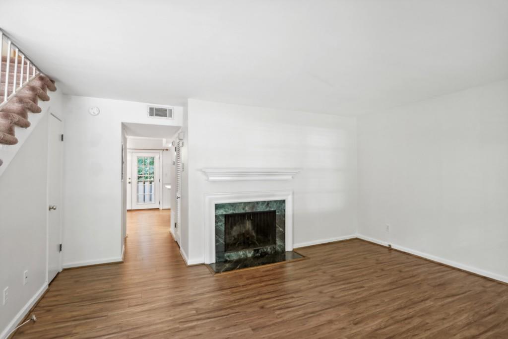 140 Amherst Place NW
