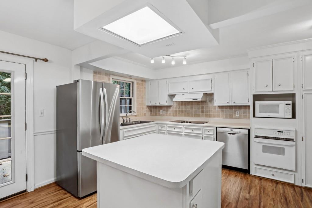 140 Amherst Place NW